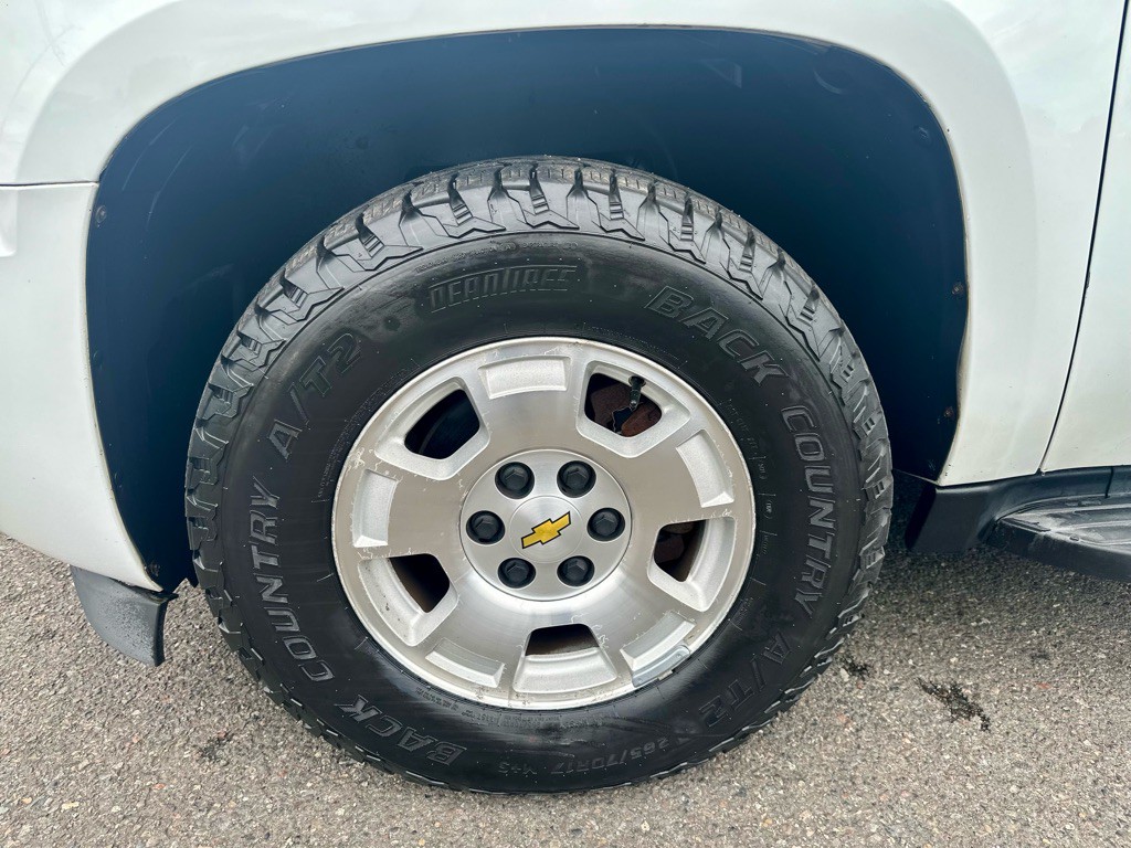 2010 Chevrolet Suburban Image 34