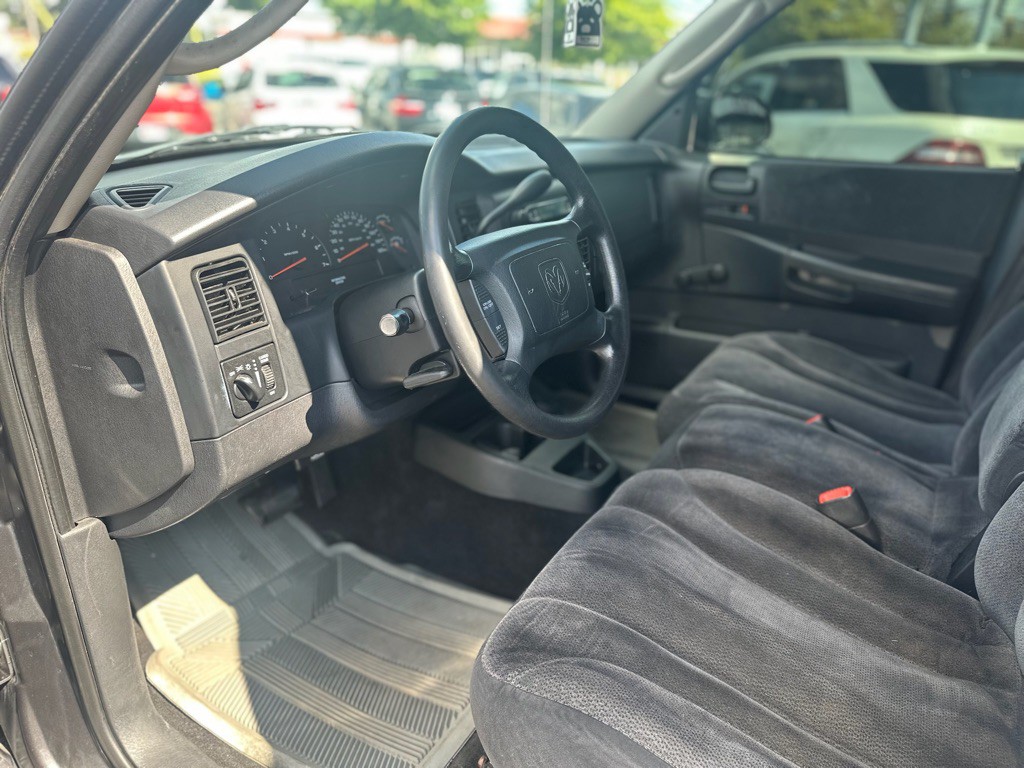 2003 Dodge Dakota Image 10