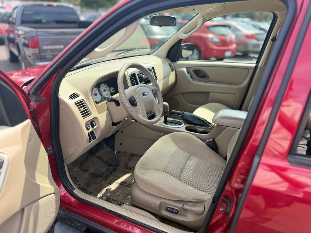 2006 Ford Escape Image 9