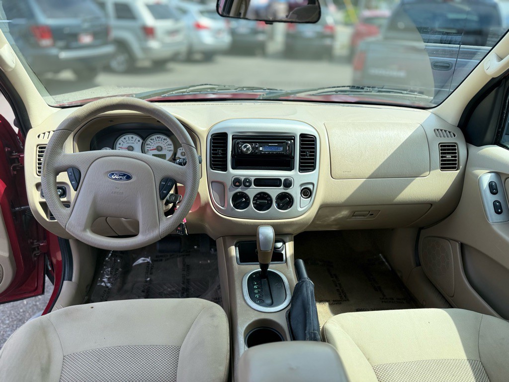 2006 Ford Escape Image 12