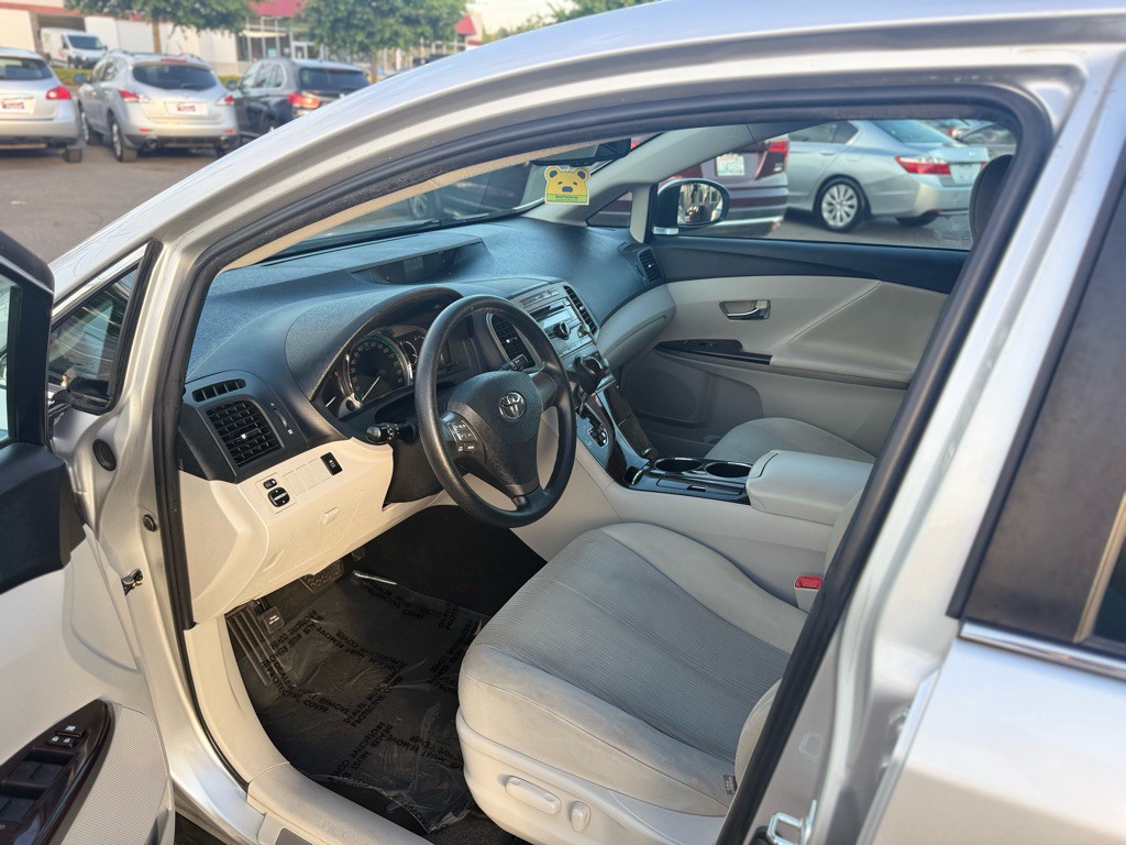 2009 Toyota Venza Image 12