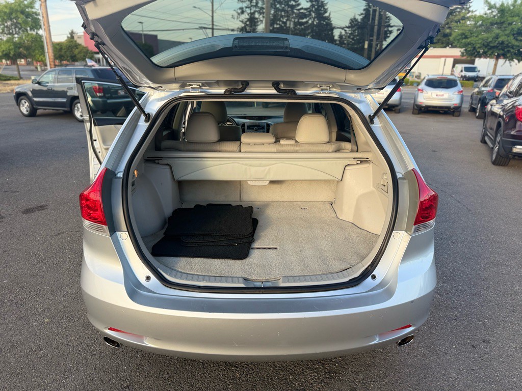 2009 Toyota Venza Image 18