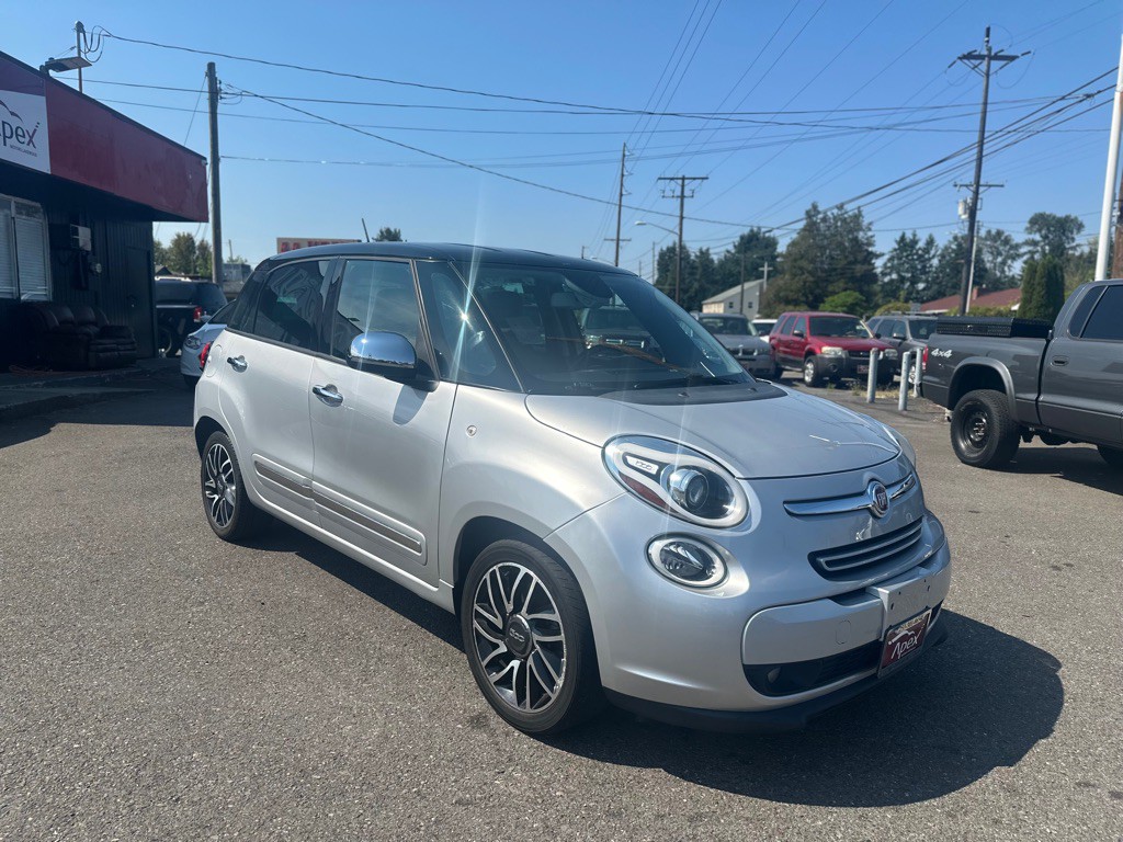2014 FIAT 500L Image 3