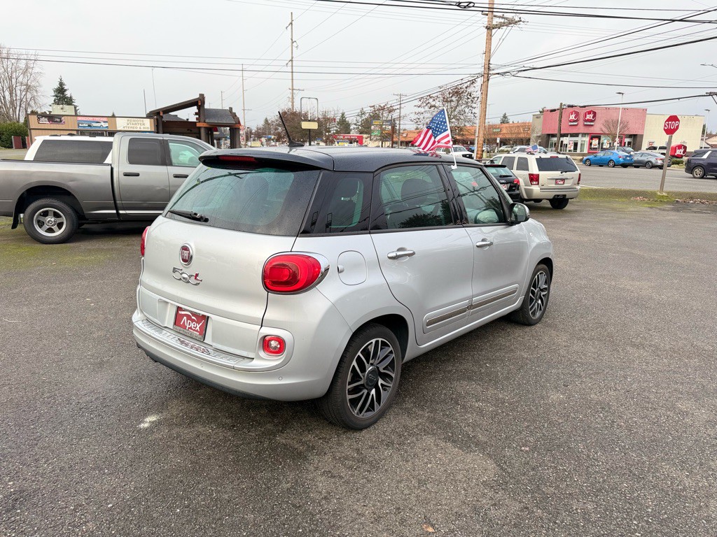 2014 FIAT 500L Image 6
