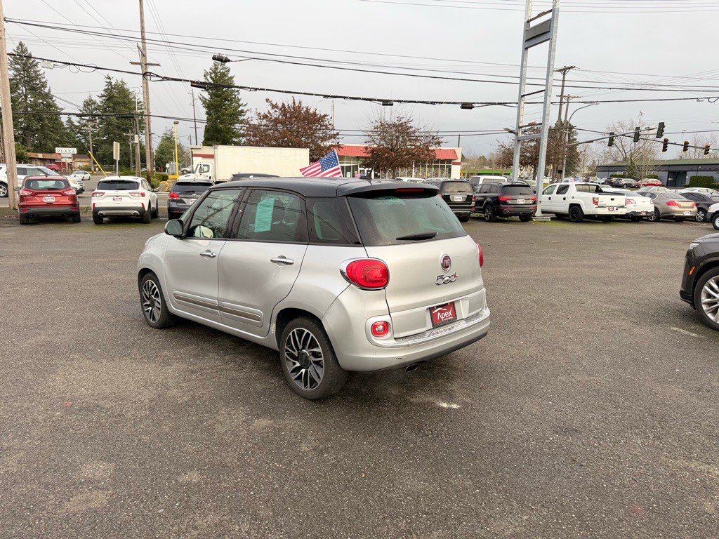 2014 FIAT 500L Image 8