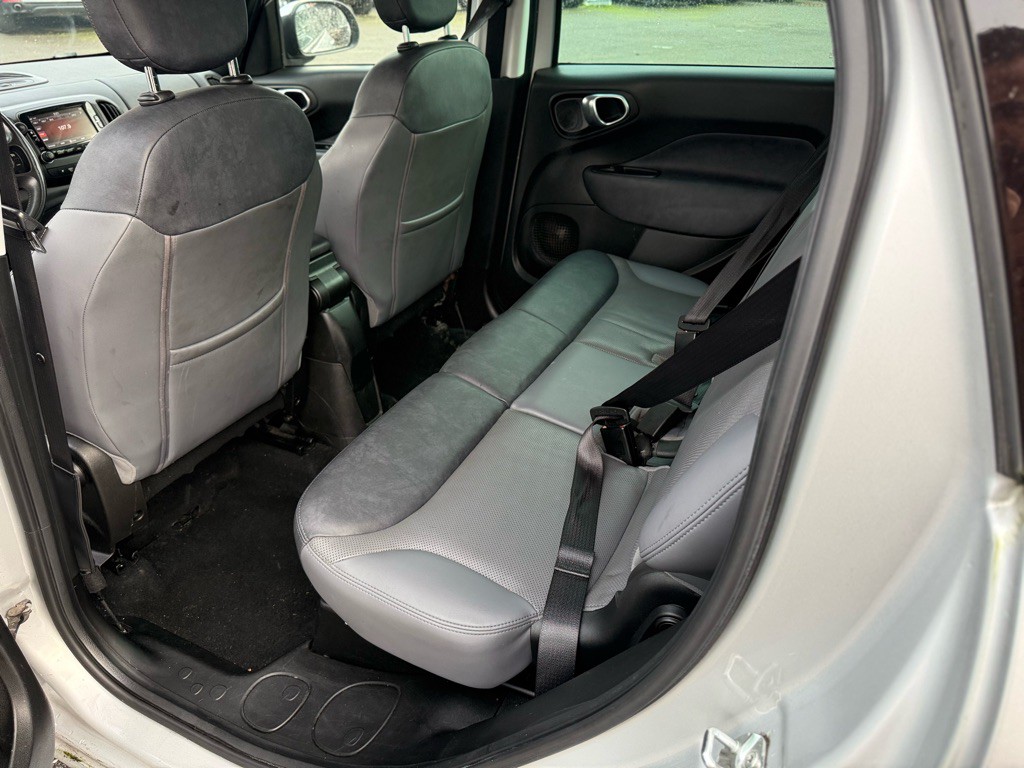 2014 FIAT 500L Image 14