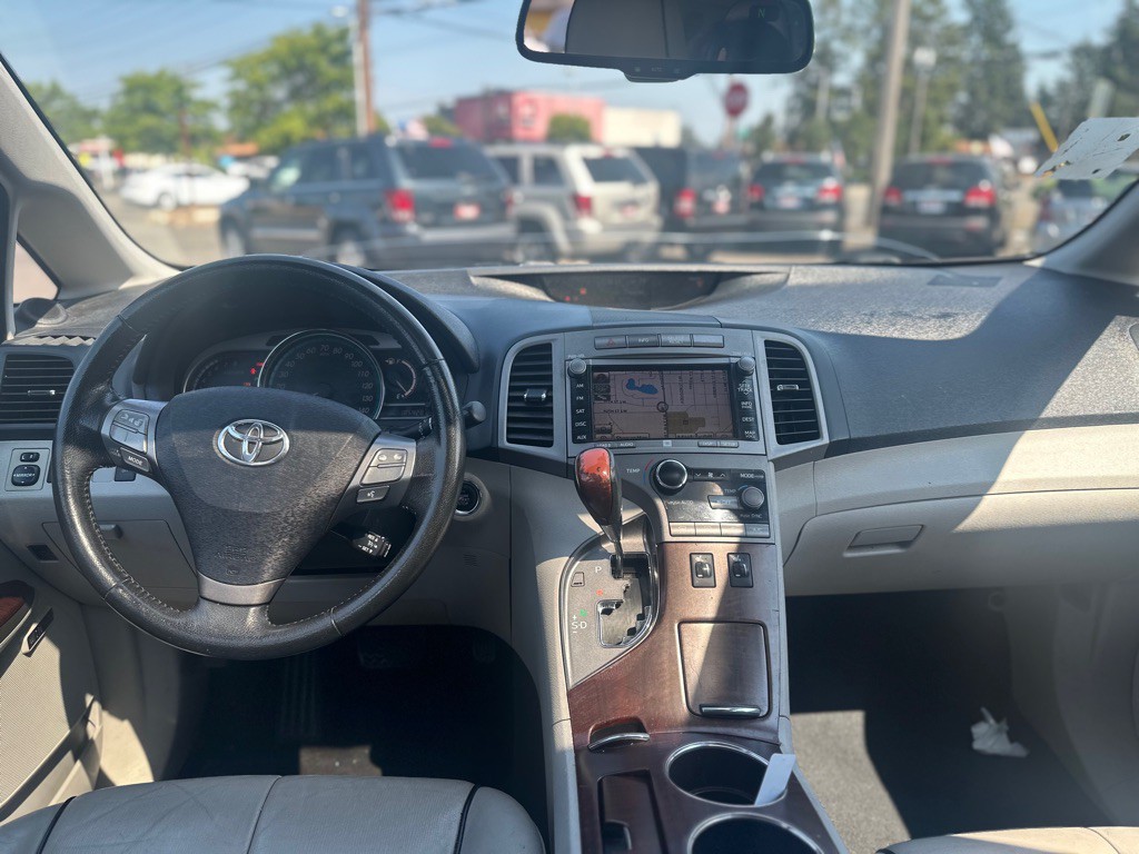 2009 Toyota Venza Image 17