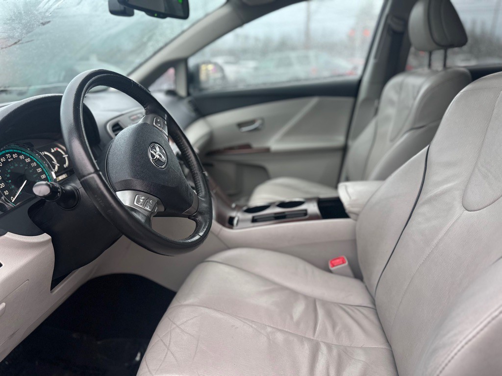 2009 Toyota Venza Image 12