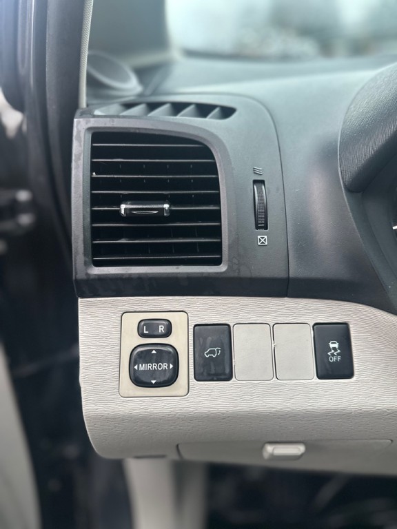 2009 Toyota Venza Image 13