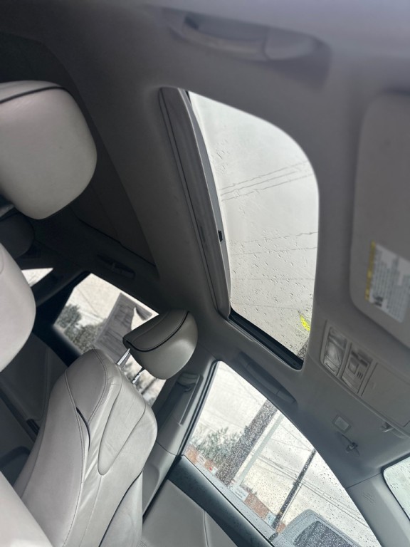 2009 Toyota Venza Image 24