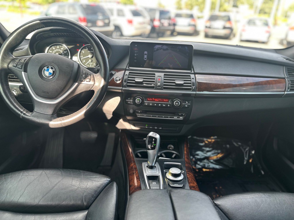 2009 BMW X5 Image 21