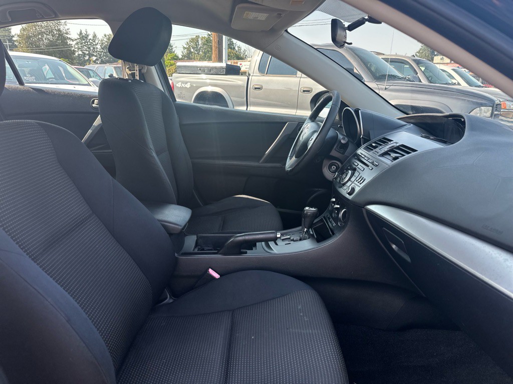 2012 Mazda Mazda3 Image 23