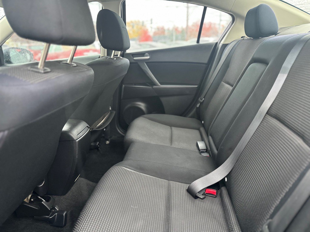 2012 Mazda Mazda3 Image 19