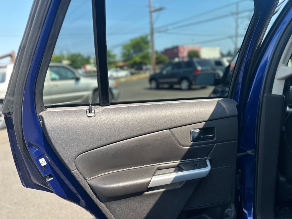 2013 Ford Edge Image 24