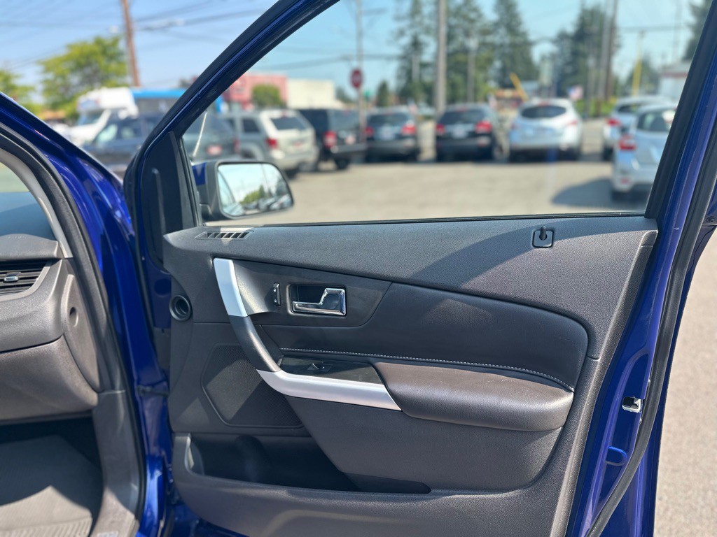 2013 Ford Edge Image 28