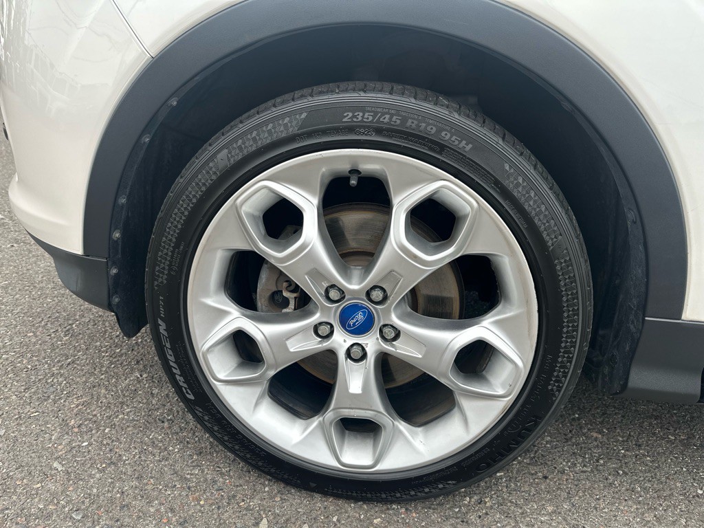 2013 Ford Escape Image 28