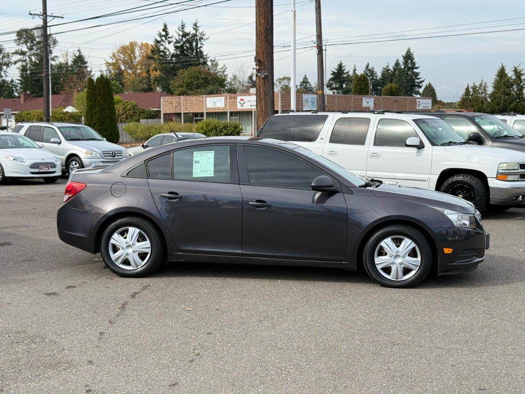 2014 Chevrolet Cruze Image 5