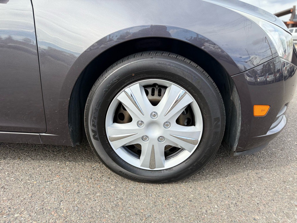 2014 Chevrolet Cruze Image 17