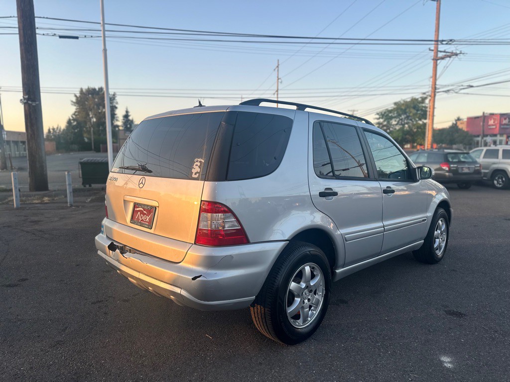 2004 Mercedes-Benz M-Class Image 6