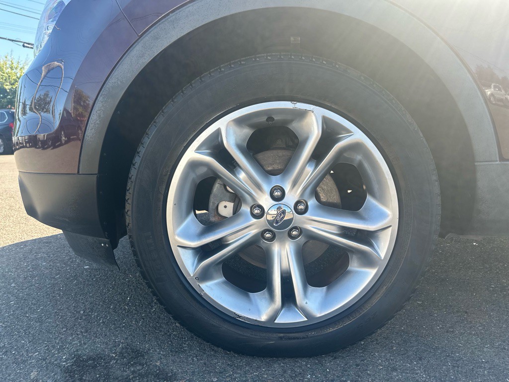 2011 Ford Explorer Image 25