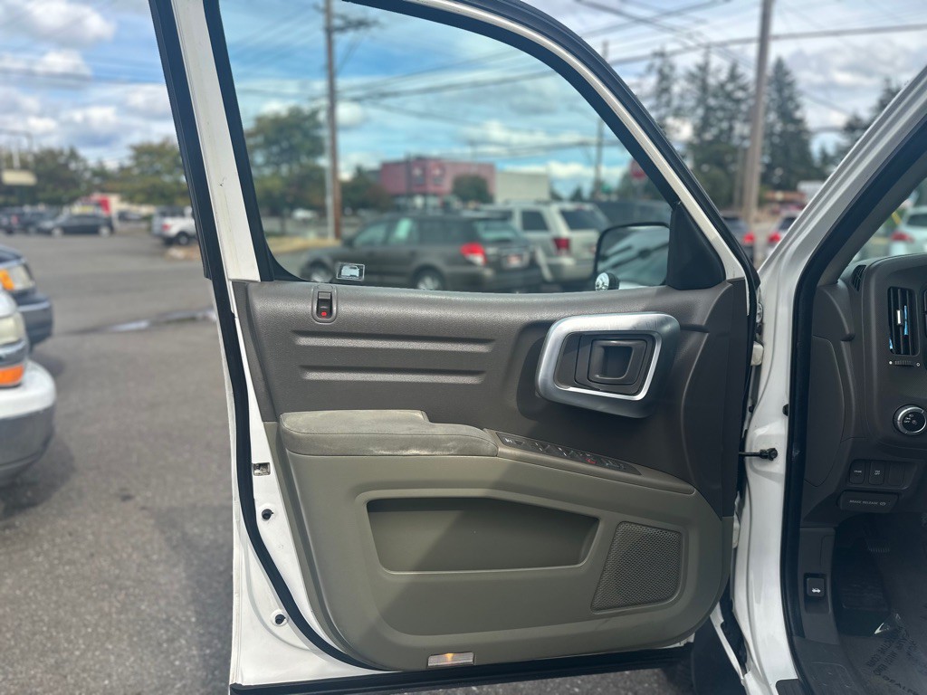 2006 Honda Ridgeline Image 10