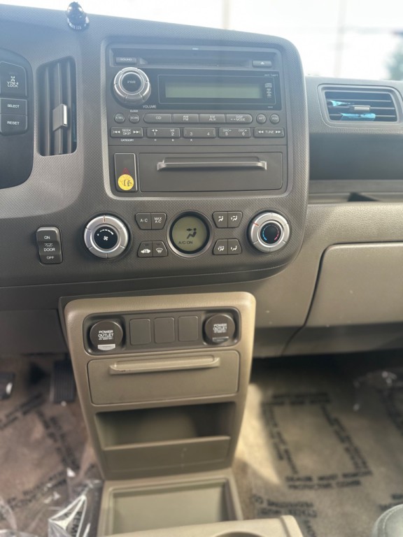 2006 Honda Ridgeline Image 17