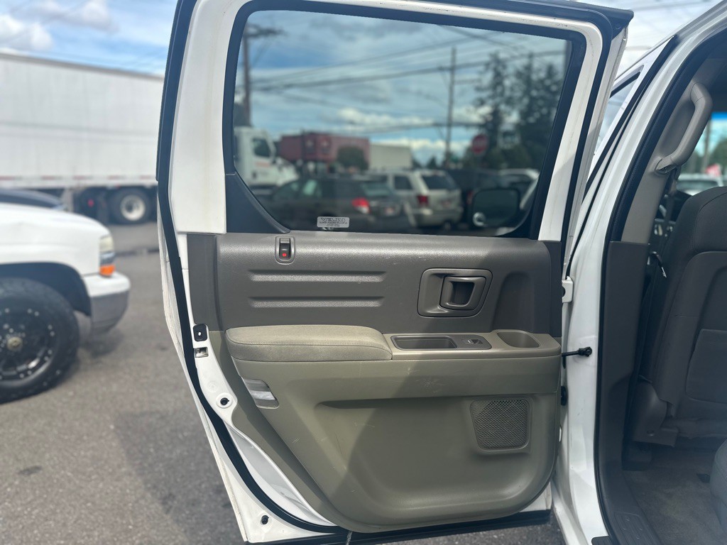2006 Honda Ridgeline Image 18