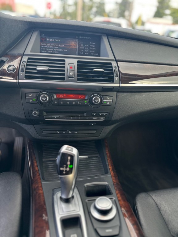 2009 BMW X5 Image 16