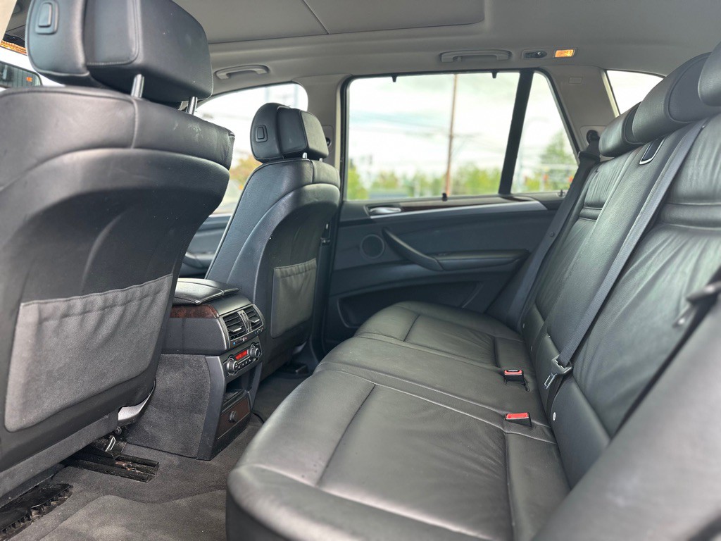 2009 BMW X5 Image 19