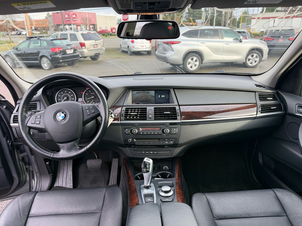 2009 BMW X5 Image 12