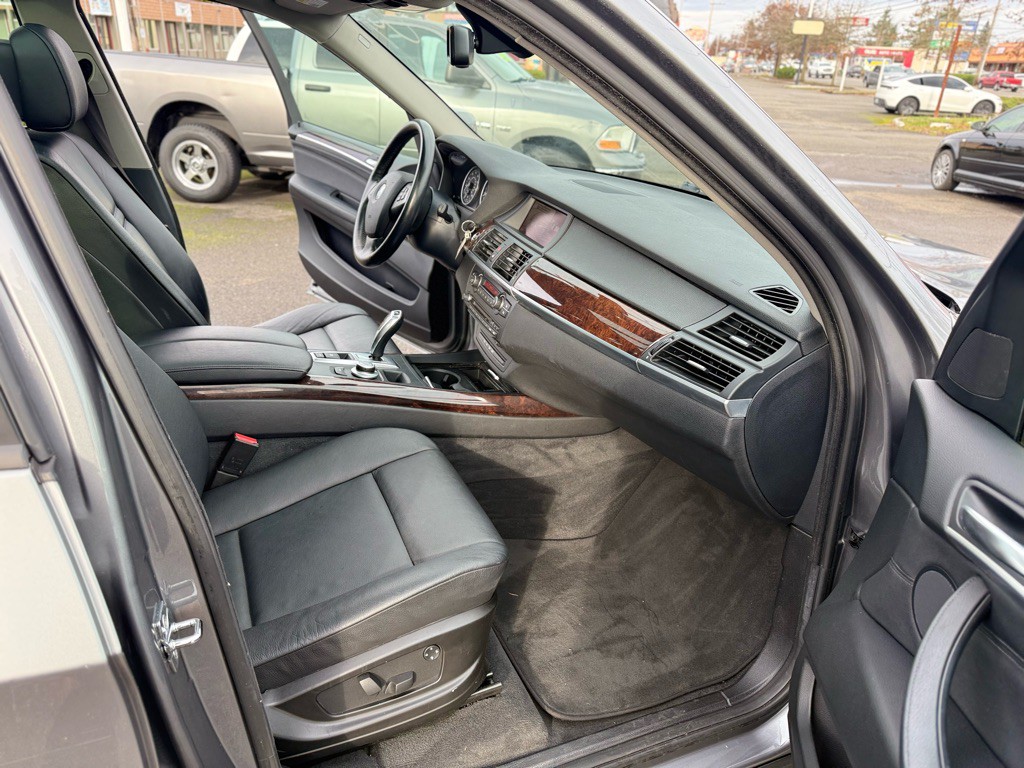 2009 BMW X5 Image 19
