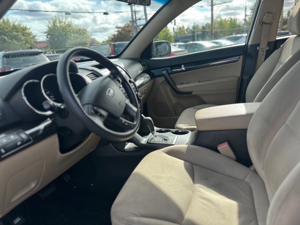 2011 Kia Sorento Image 12