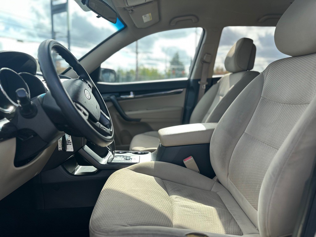 2011 Kia Sorento Image 13
