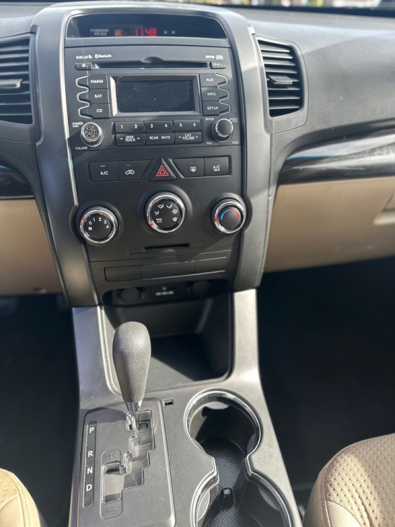 2011 Kia Sorento Image 16