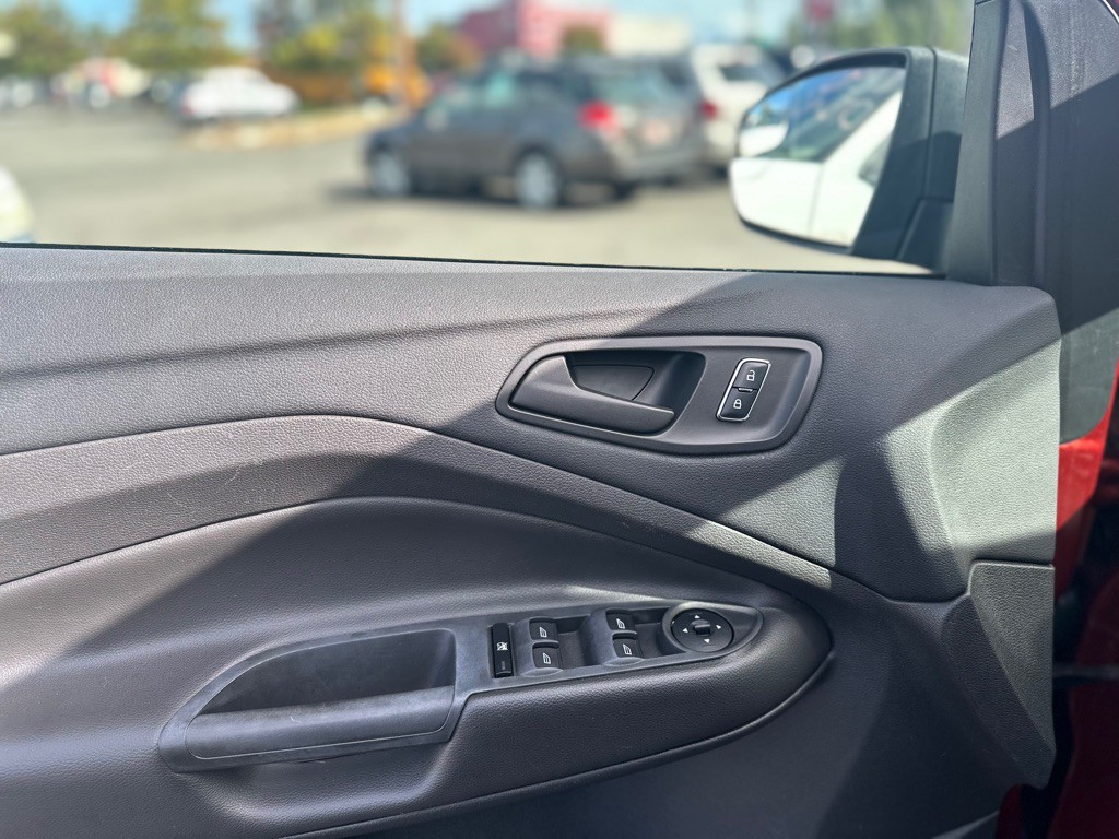 2016 Ford Escape Image 10