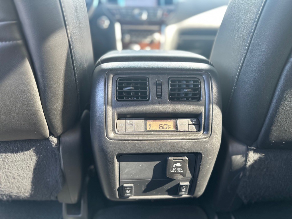 2014 Nissan Pathfinder Image 21