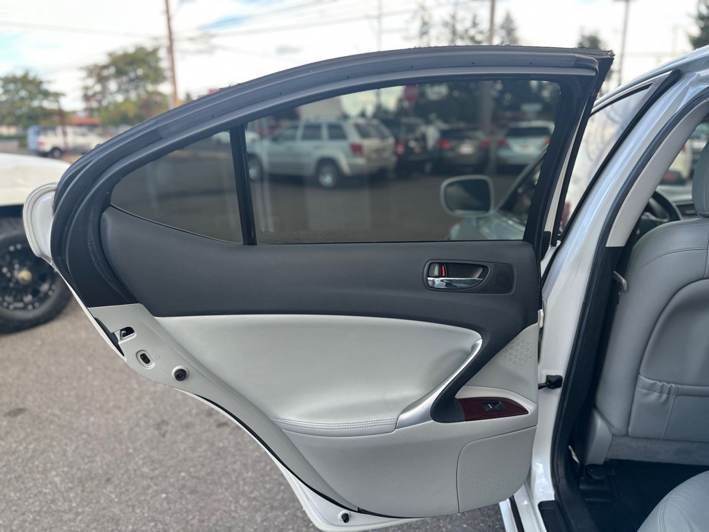 2008 Lexus IS 250 Image 17