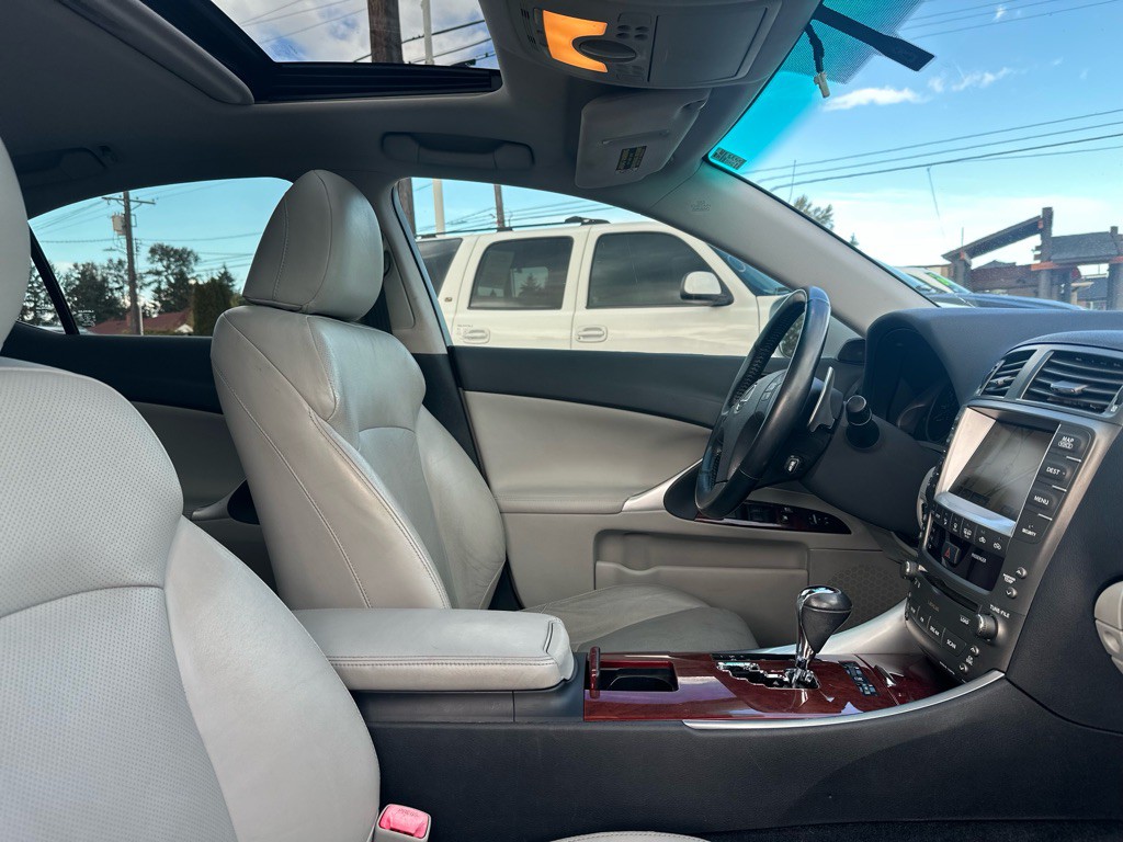 2008 Lexus IS 250 Image 21