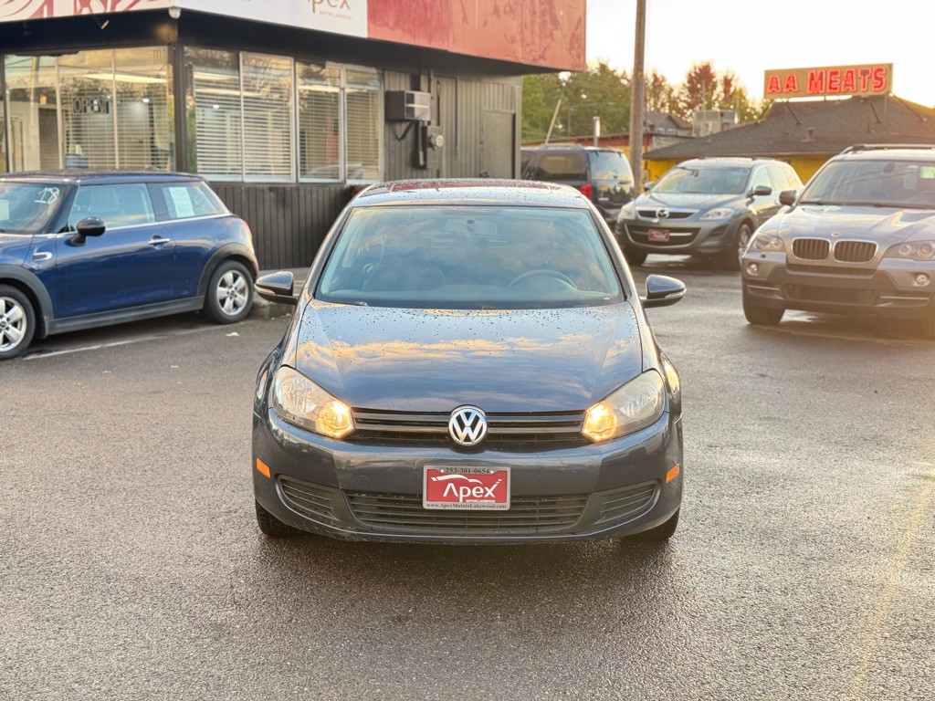 2010 Volkswagen Golf Image 3