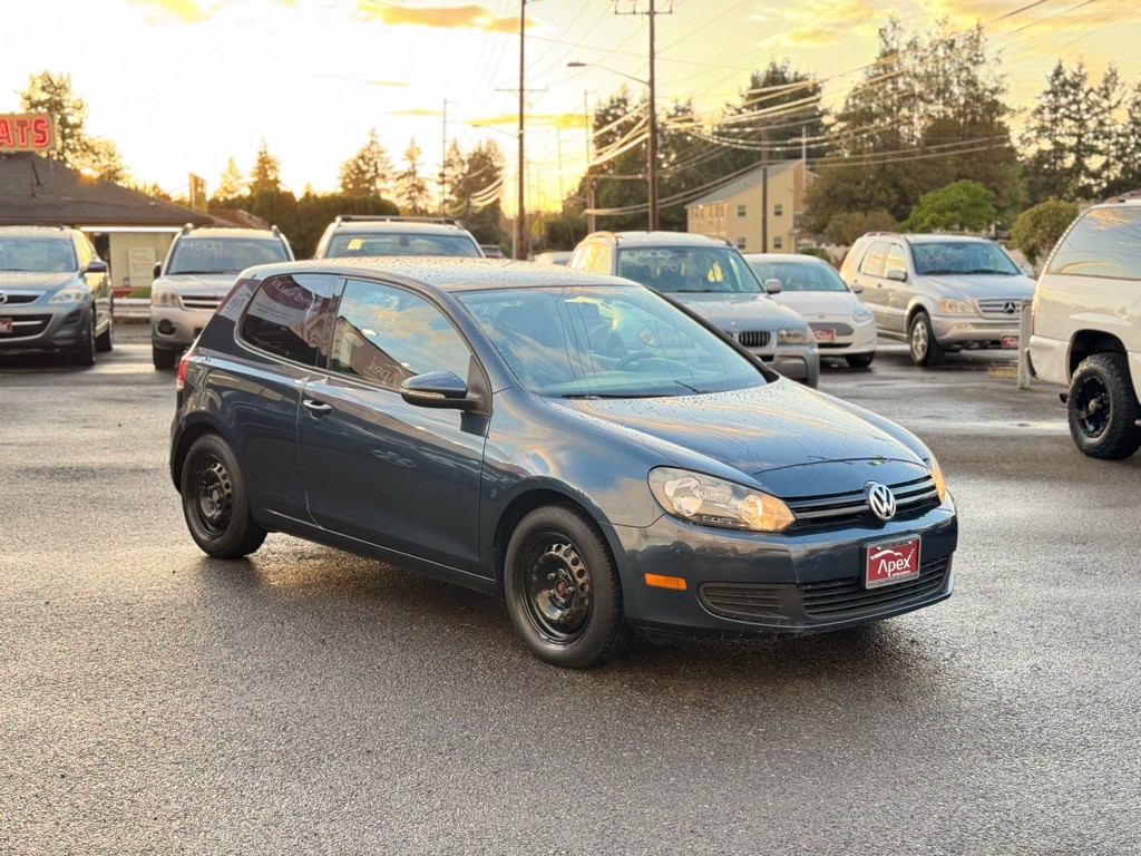 2010 Volkswagen Golf Image 4