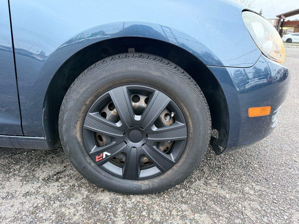 2010 Volkswagen Golf Image 15