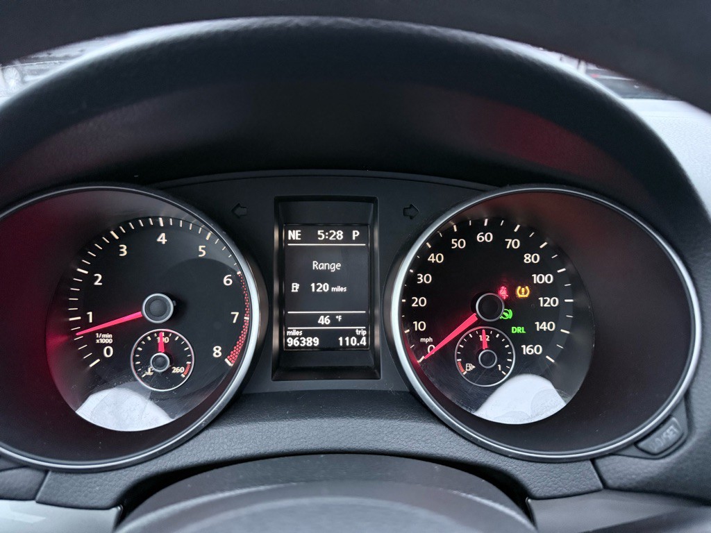 2010 Volkswagen Golf Image 16