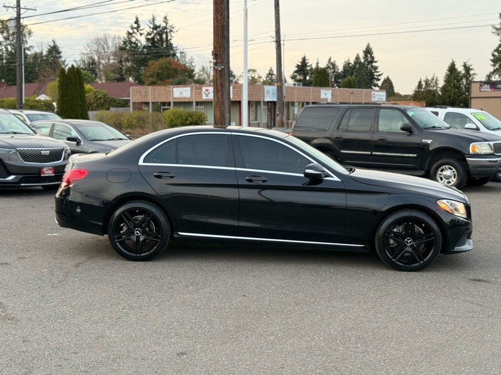 2015 Mercedes-Benz C-Class Image 7