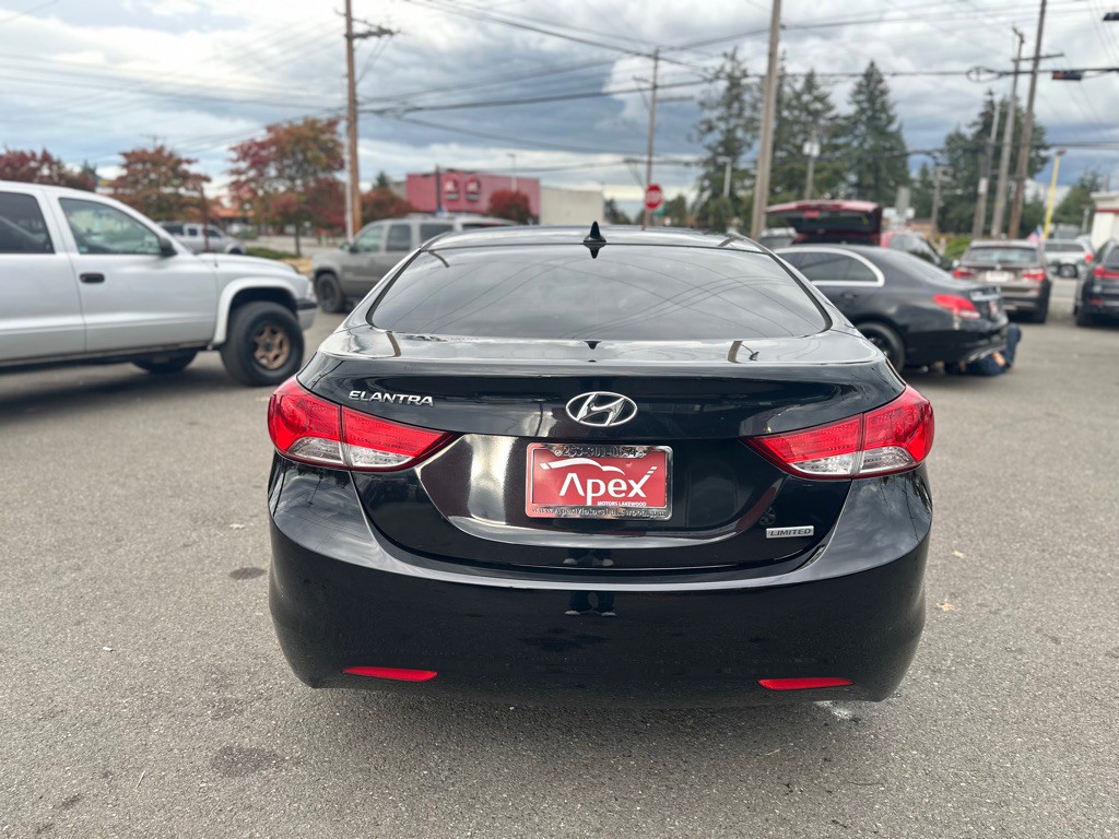 2012 Hyundai Elantra Image 6