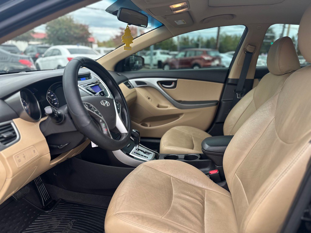 2012 Hyundai Elantra Image 11