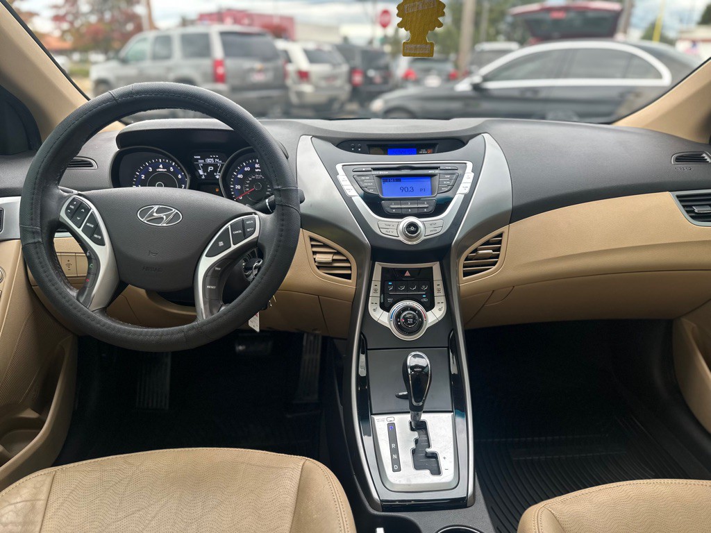 2012 Hyundai Elantra Image 20