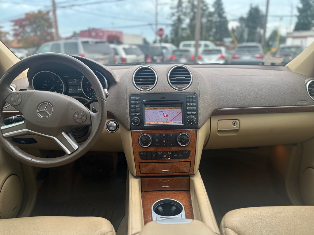 2009 Mercedes-Benz GL-Class Image 22