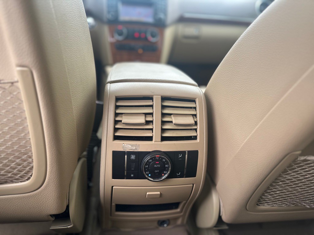 2009 Mercedes-Benz GL-Class Image 23