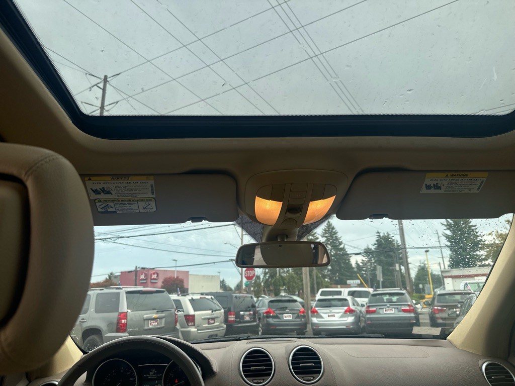 2009 Mercedes-Benz GL-Class Image 26