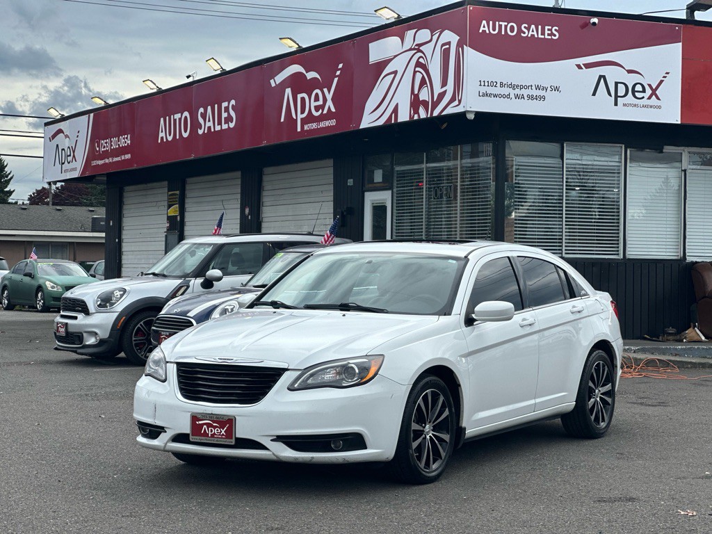2012 Chrysler 200 Image 1